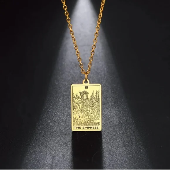 18k Gold Vintage Tarot Card Necklace Pendant - Picture 3 of 11